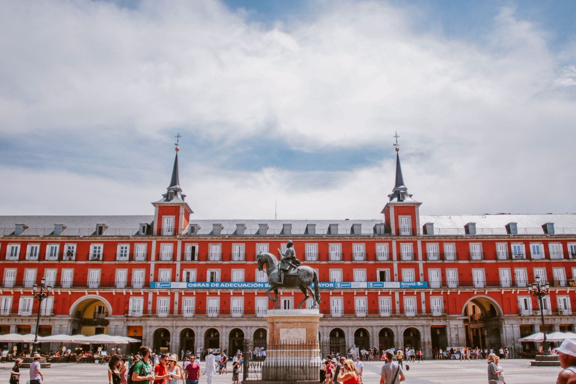Plaza Mayor: A Square on a Terrace