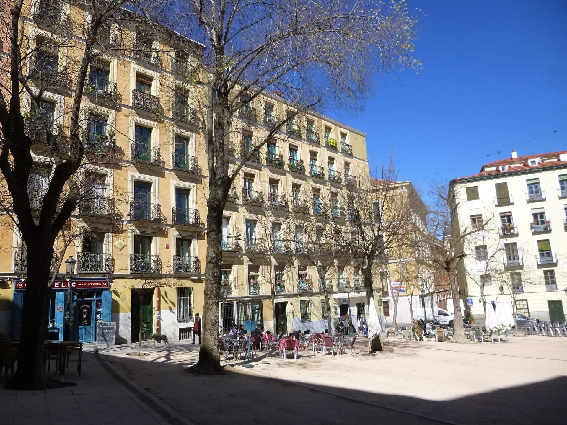 Plaza de la Paja: The Bishop's Chapel