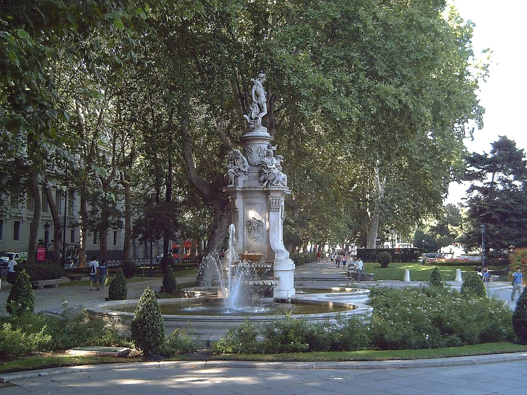 Fuente de Apolo: The Middle of the Plan