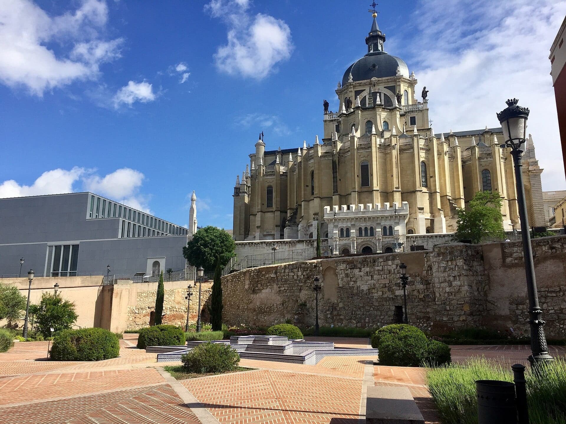 Muralla Árabe: Madrid's Ninth-Century Wall