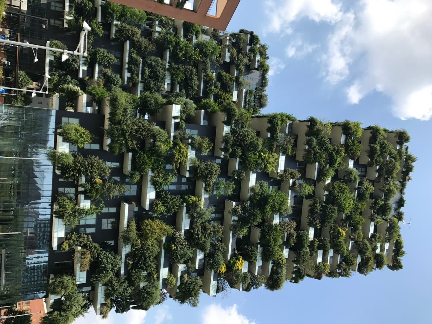 Bosco Verticale: The Vertical Forest You Can Weigh