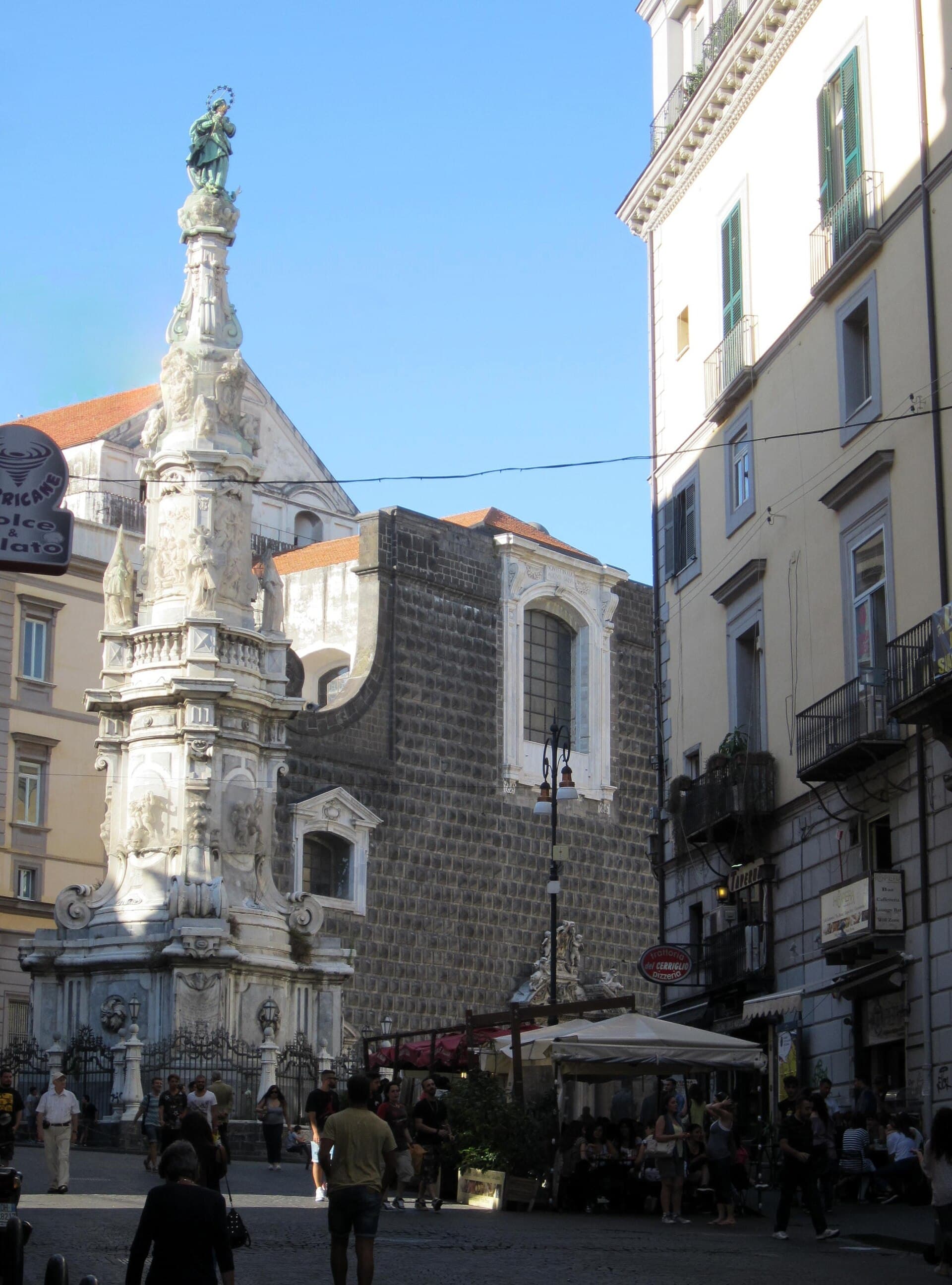 Piazza del Gesù Nuovo: A Palace Front on a Church