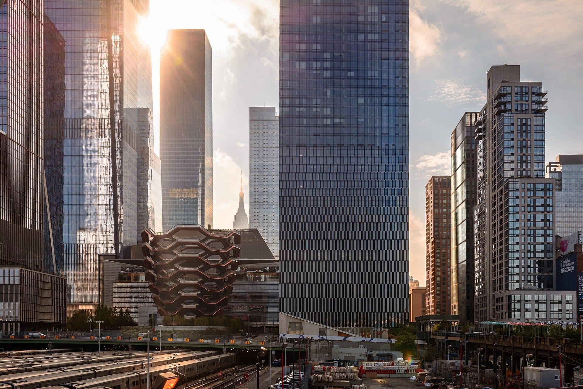 Hudson Yards and the Vessel: A City on a Lid