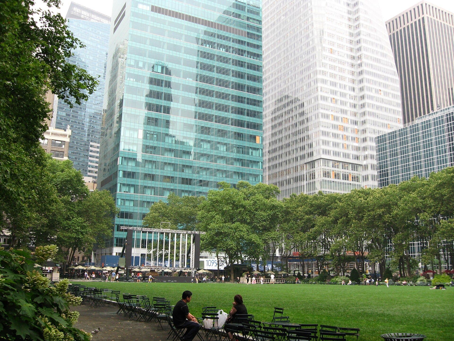 New York Public Library: A Building That Shows Its Shelves