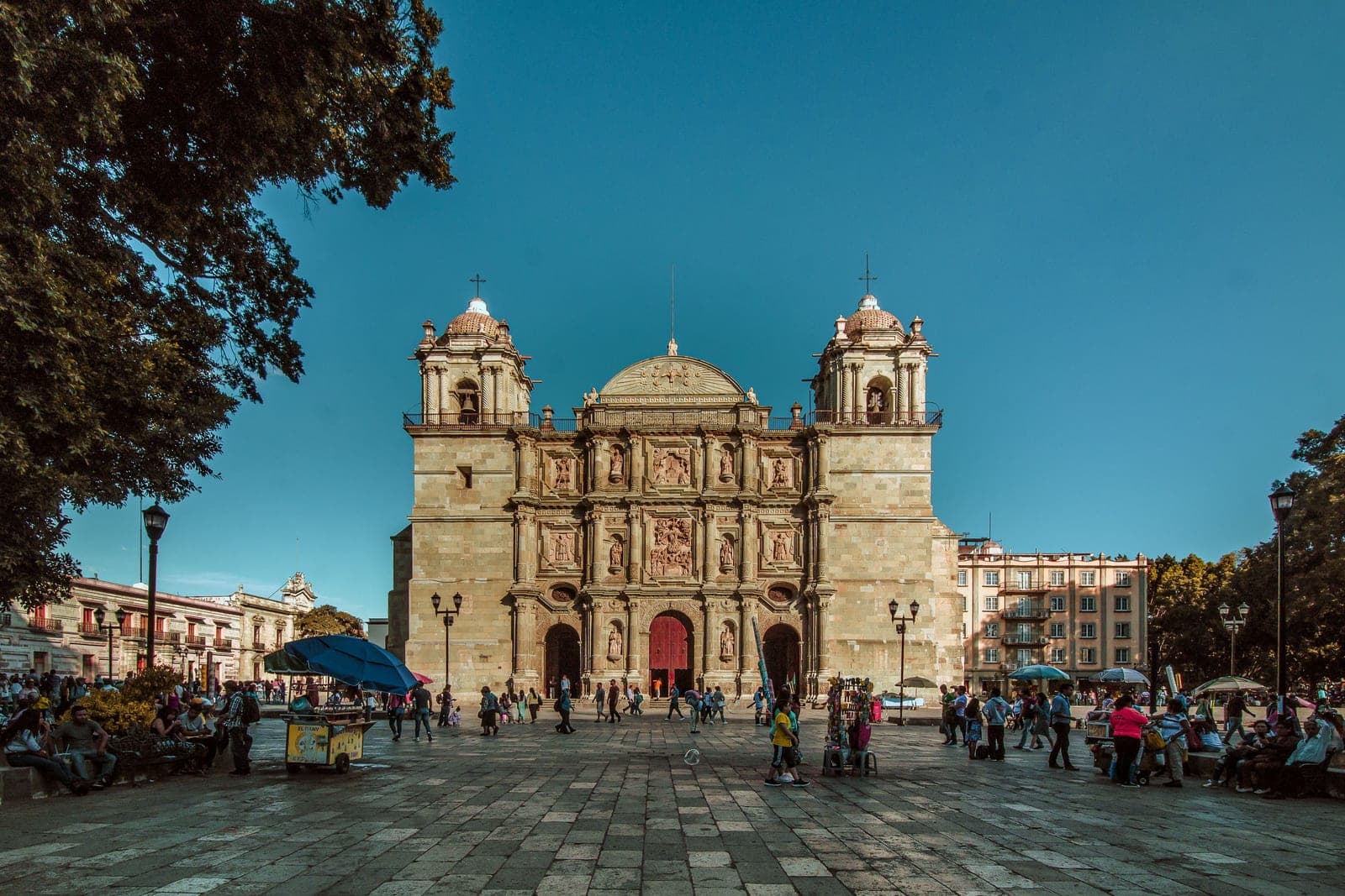 Catedral de Oaxaca: The Shape Is the Earthquake
