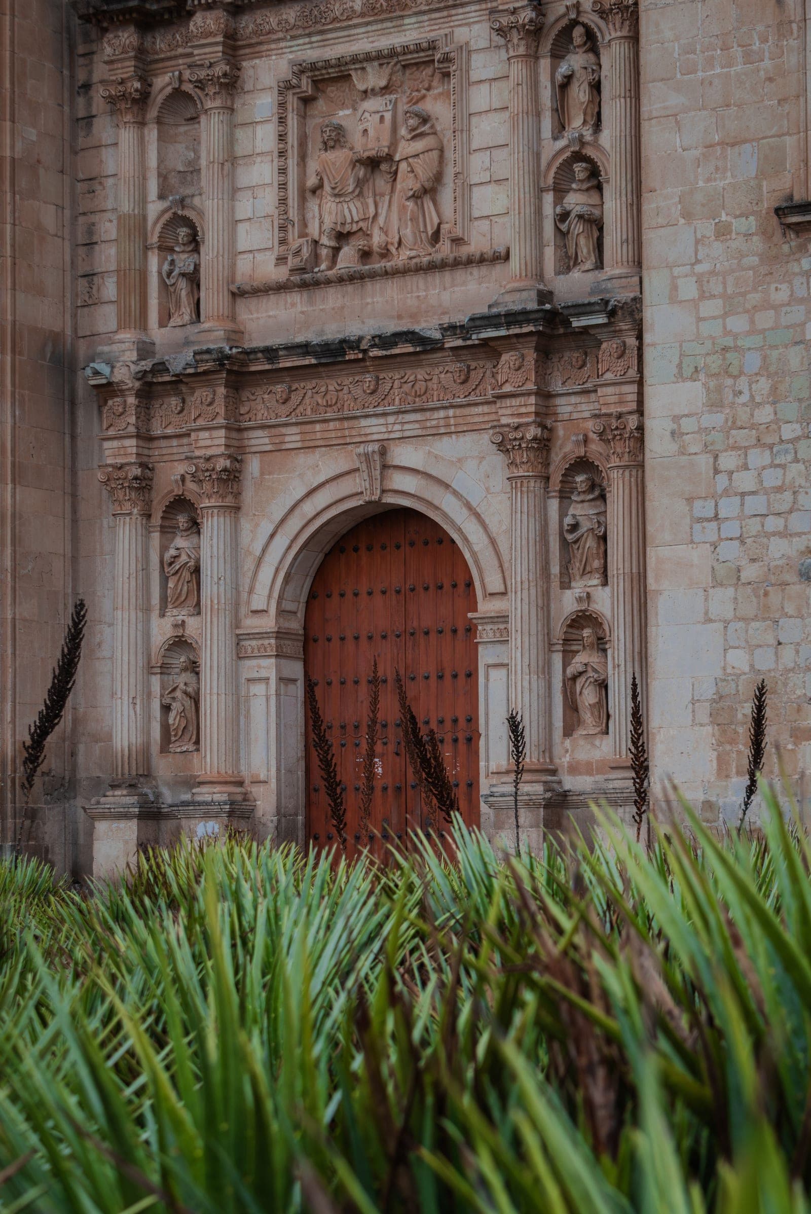 Santo Domingo: A Church, a Barracks, and a Garden in the Drill Yard