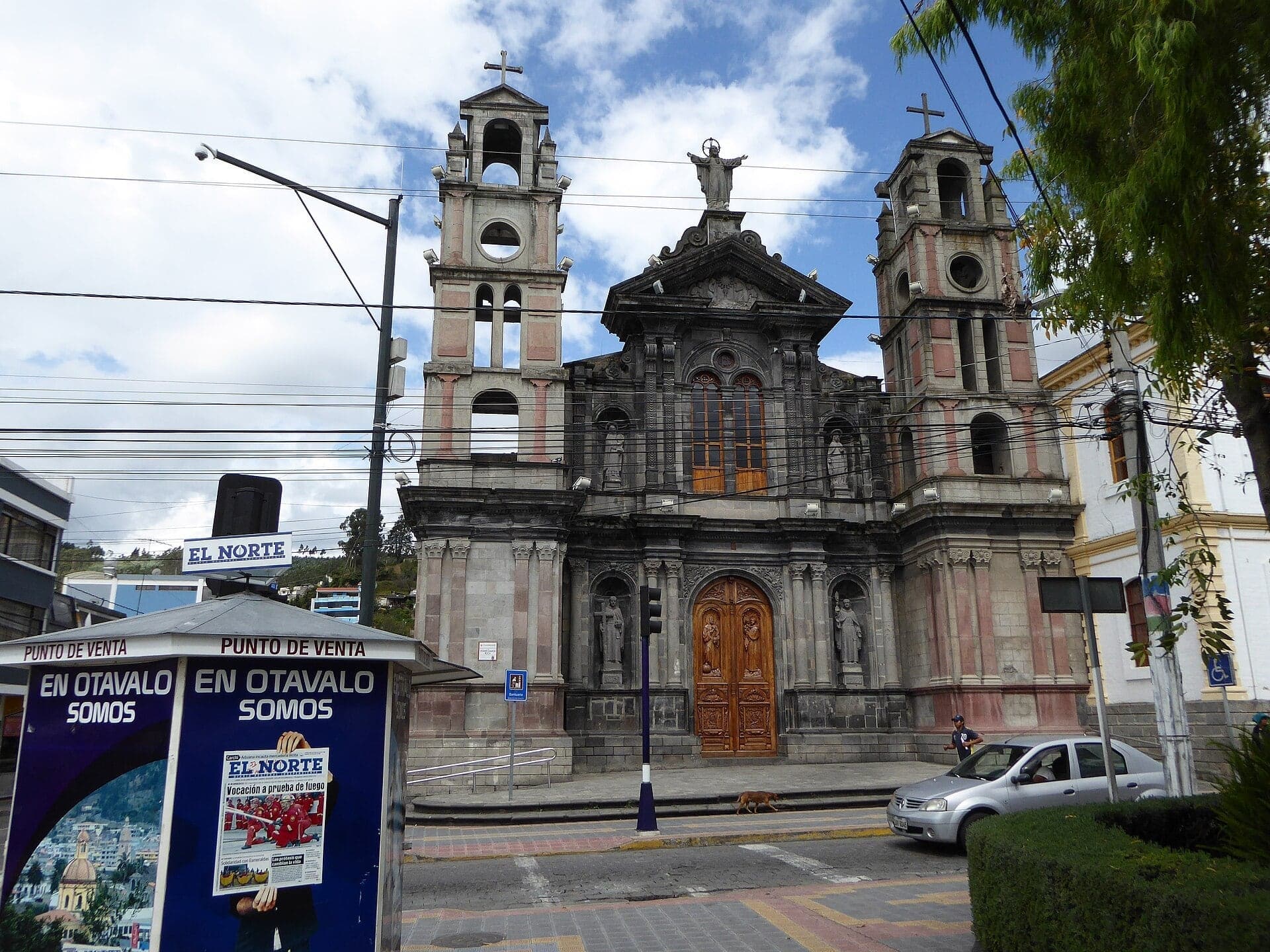 El Jordán: The Fair's Second Square