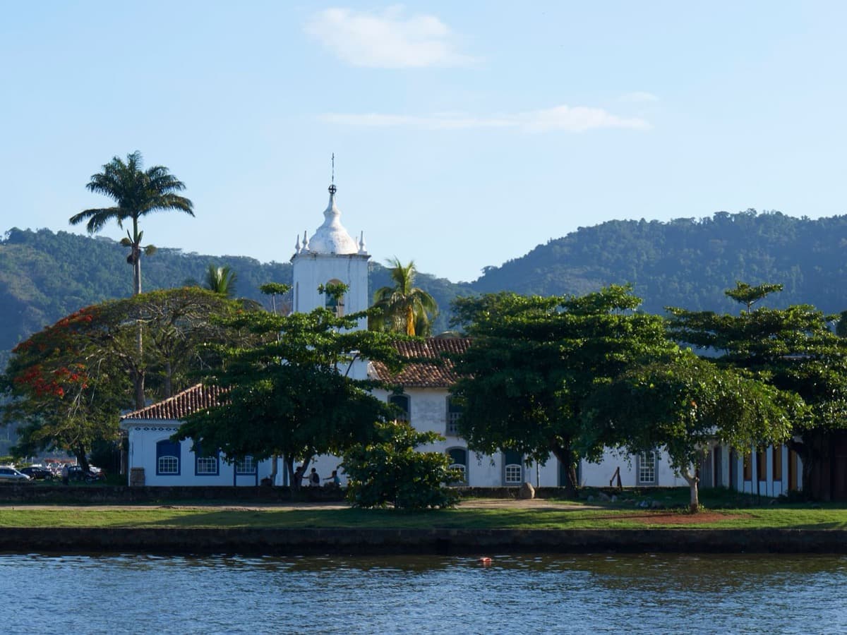 Four Churches, Four Castes