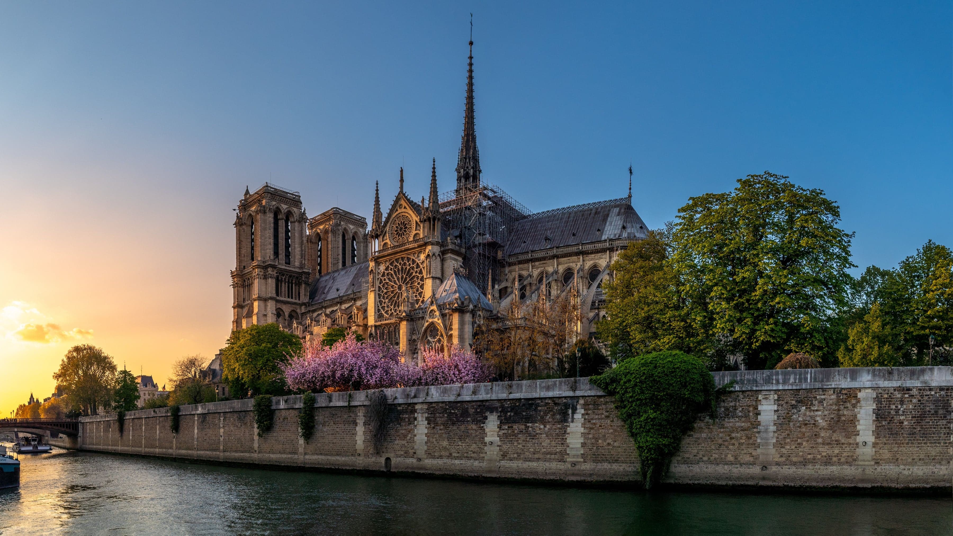Notre-Dame and Île de la Cité: An Island Rebuilt Three Times