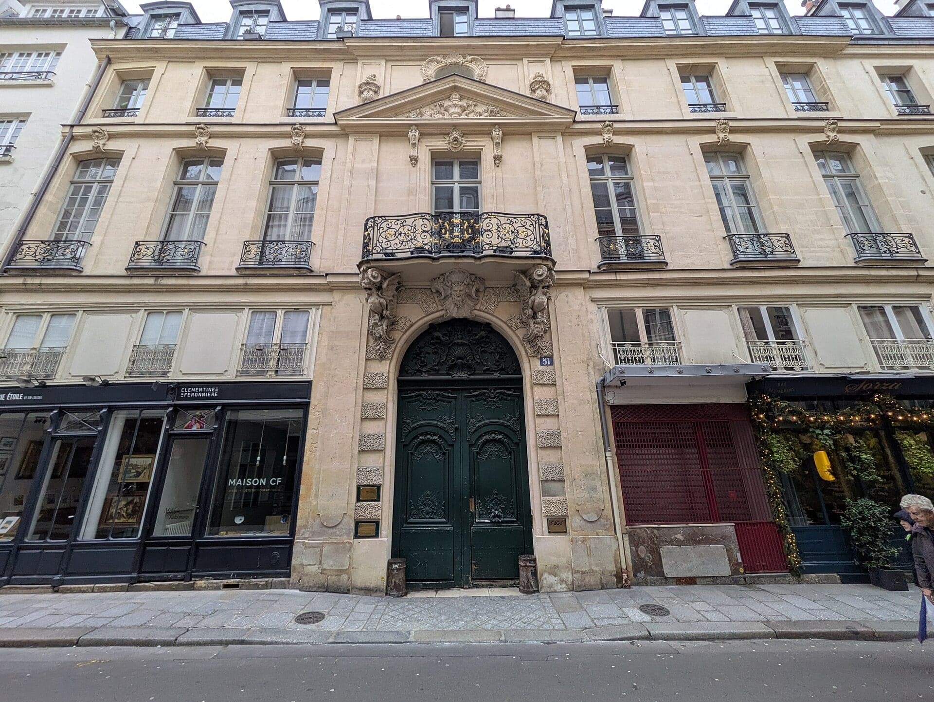 Hôtel de Chenizot: A Tax Collector's Balcony