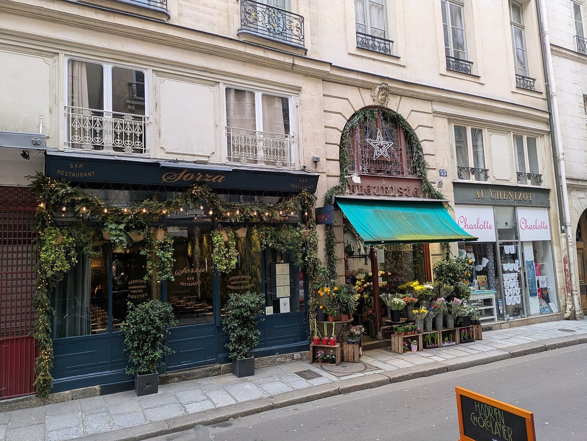 Hôtel de Chenizot: A Tax Collector's Balcony