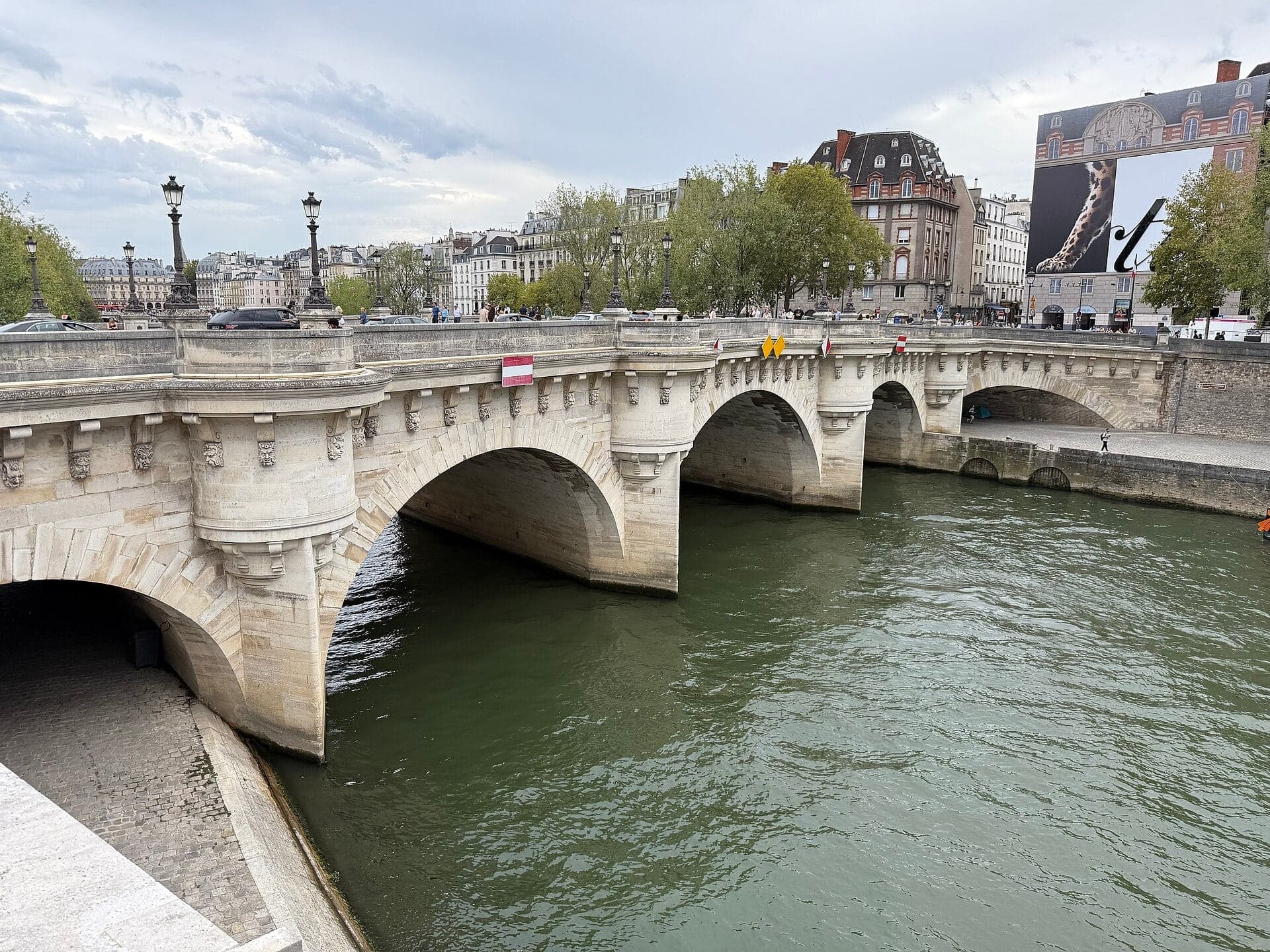 Pont Neuf and Henri IV: The Oldest New Bridge