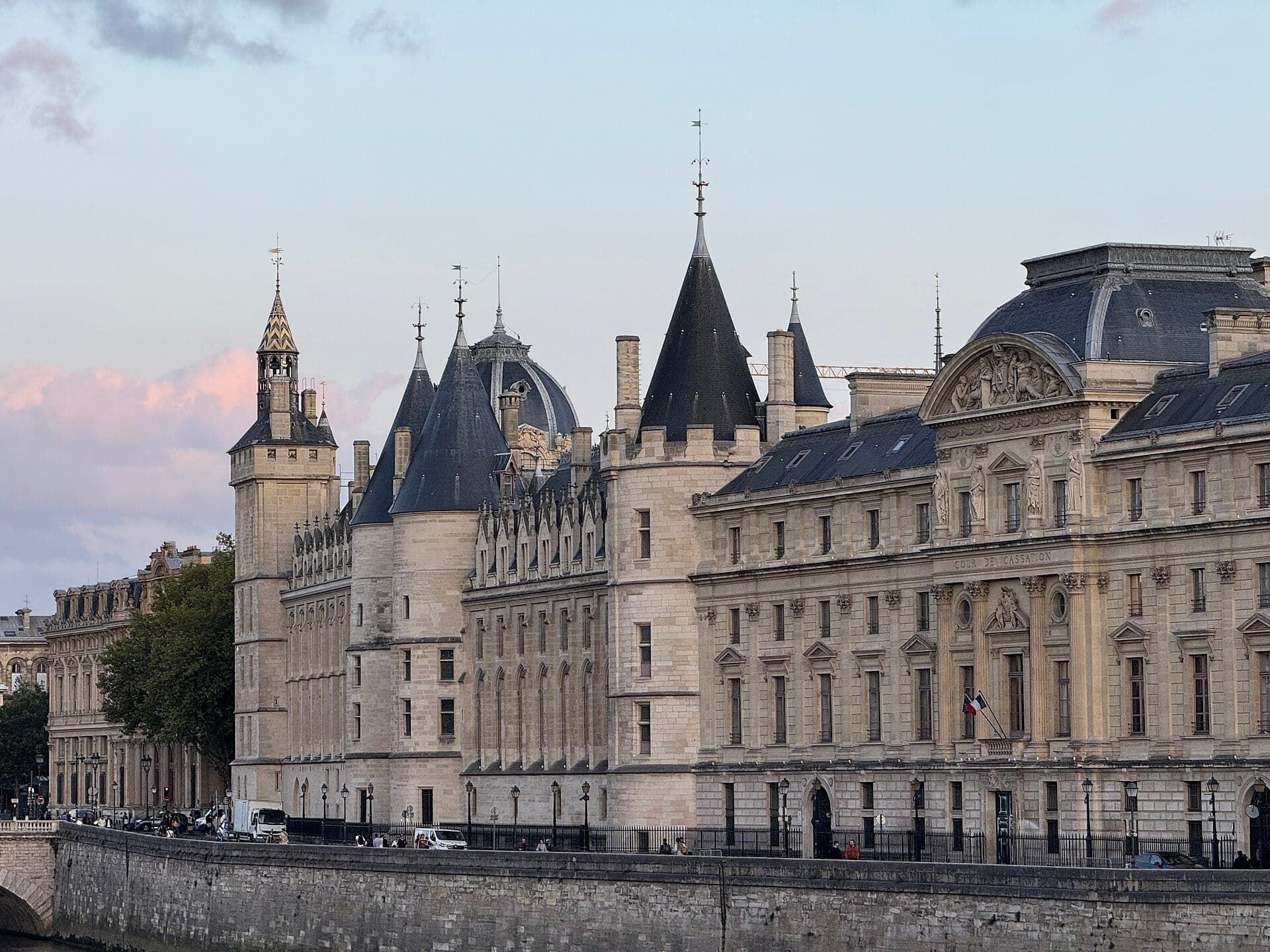 Quai de l'Horloge and the Conciergerie: A Palace Turned Prison