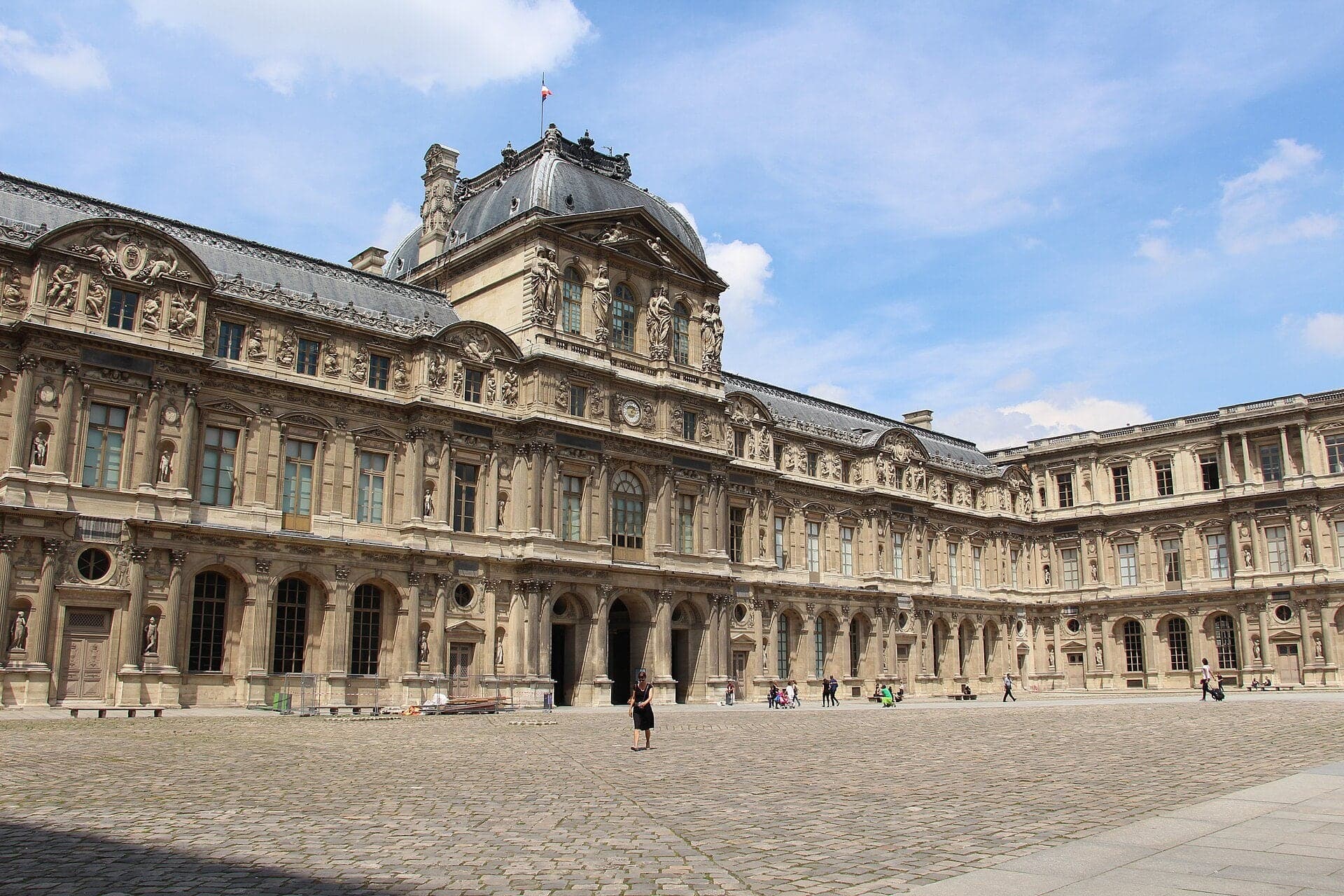 Cour Carrée: Fortress, Palace, Museum