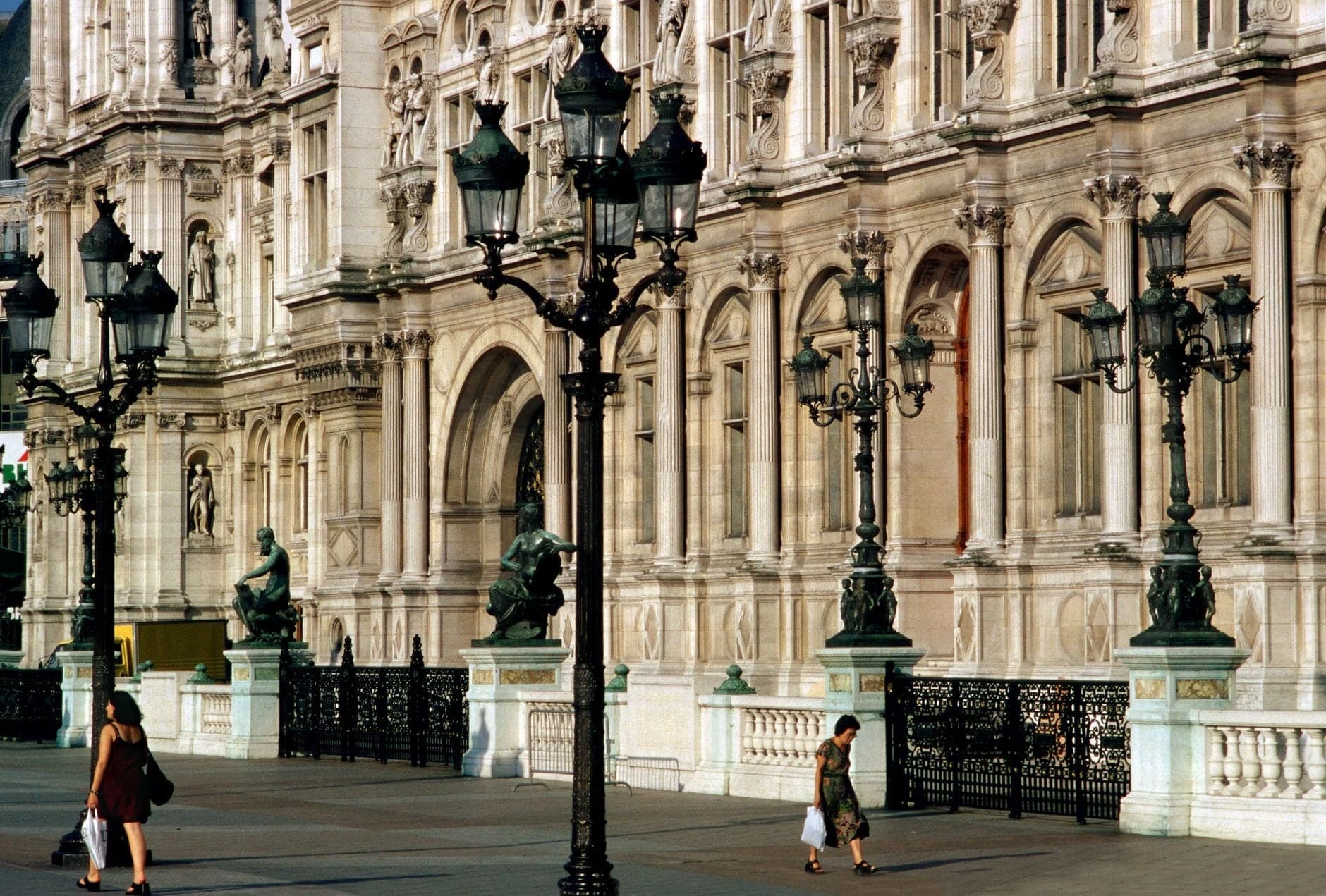 Hôtel de Ville: The City Hall That Is a Copy