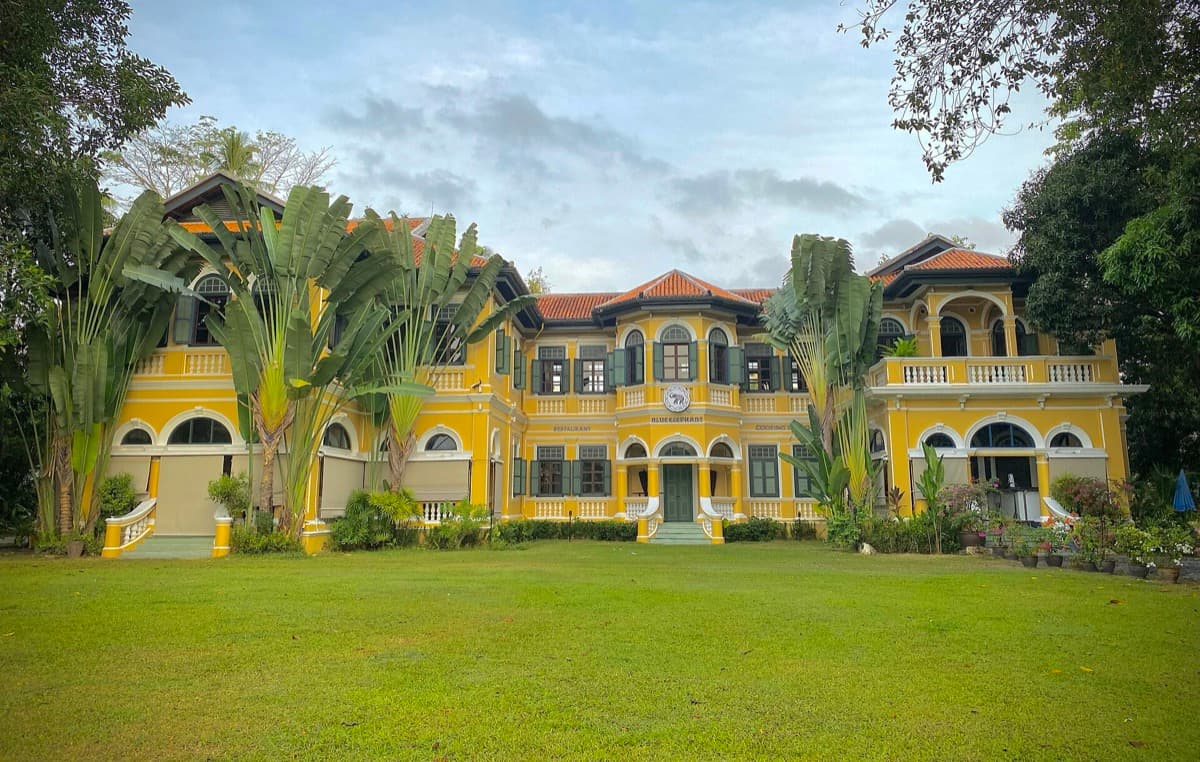 Phra Pitak Chinpracha Mansion: The Tin Fortune Made Visible