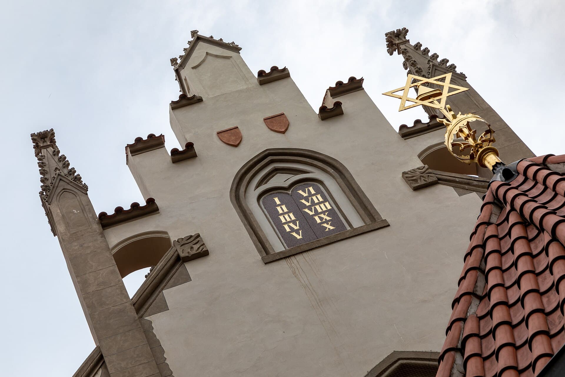 The Maisel Synagogue: The Golden Age of Mordechai Maisel