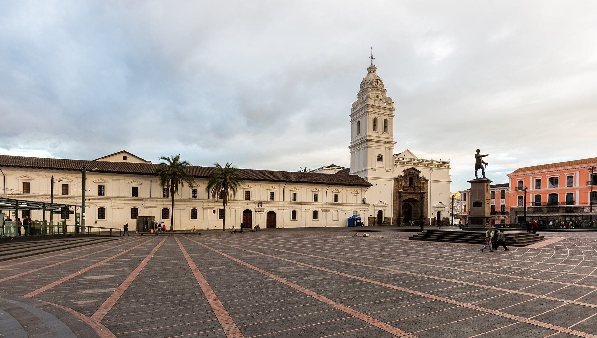 Plaza de Santo Domingo: Sucre's Square