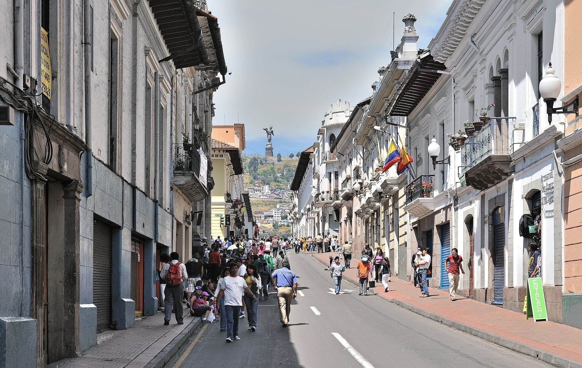 Calle Venezuela: A Grid on a Mountain