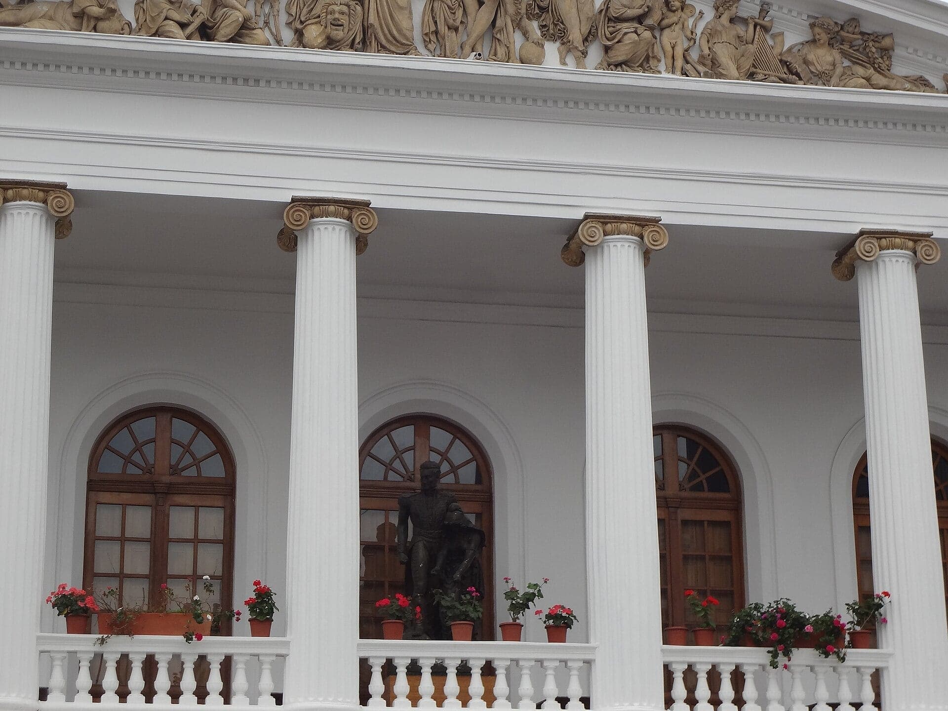 Plaza del Teatro: Meat Market to Theater