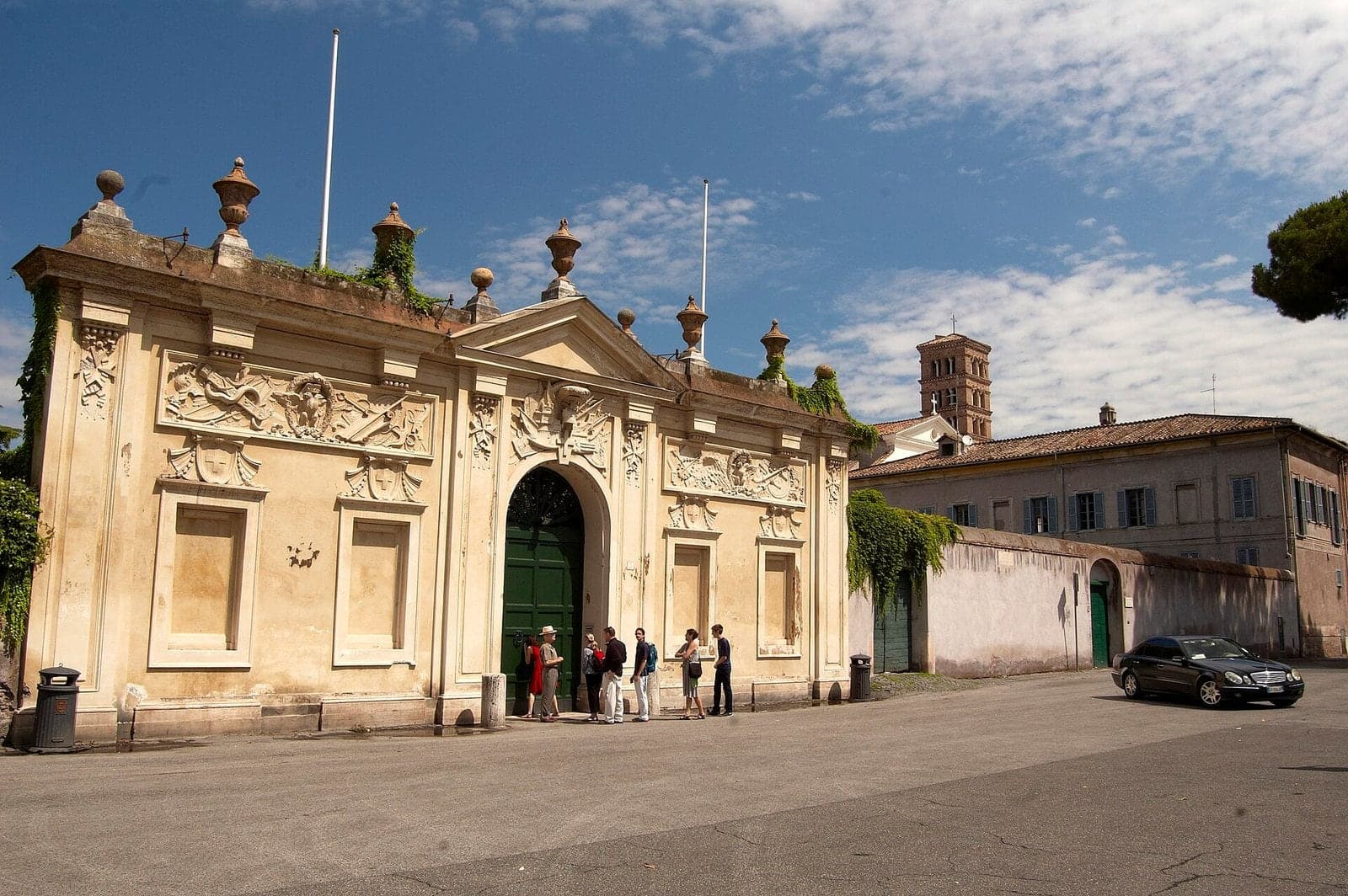 Knights of Malta Square: The Keyhole