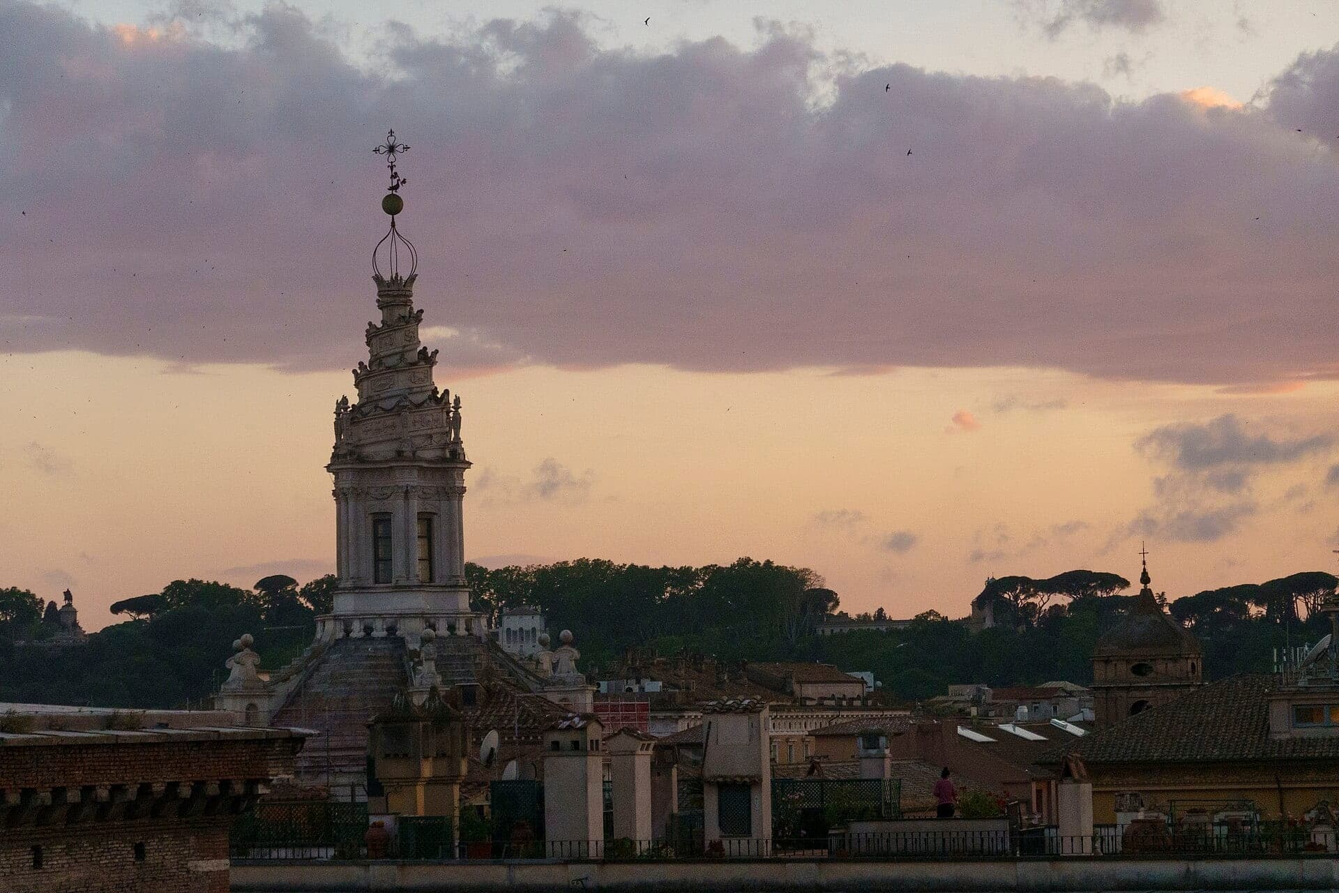 Sant'Eustachio and Sant'Ivo: A Spiral on the Roof