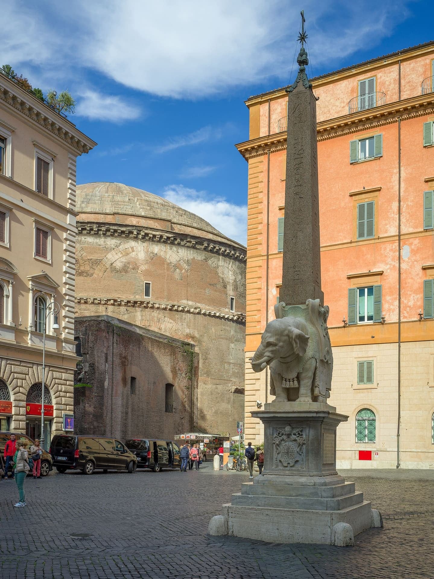 Piazza della Minerva: An Elephant's Obelisk