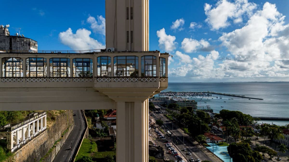 Elevador Lacerda: The Public Elevator That Joins Salvador's Two Cities