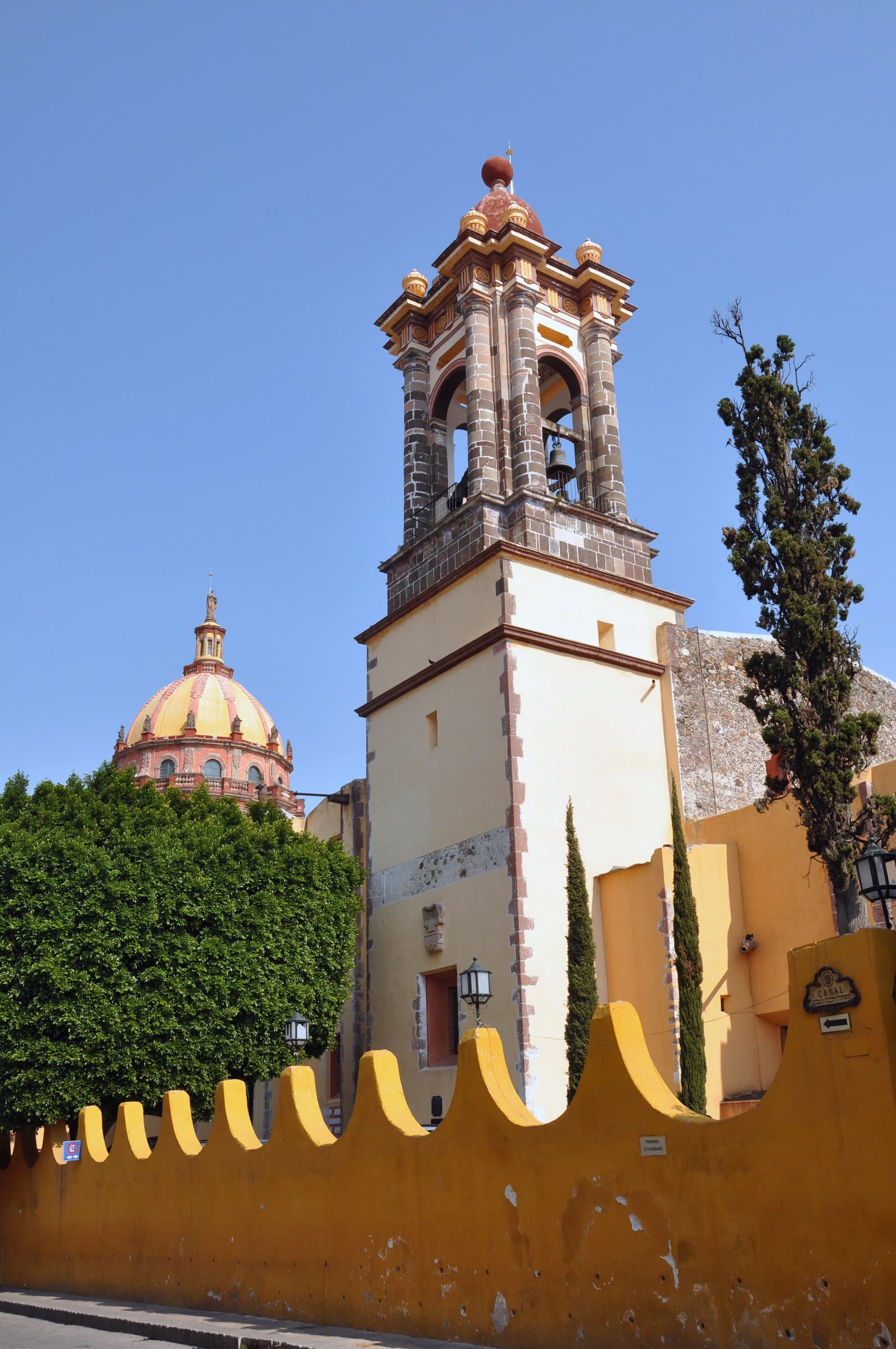 Bellas Artes: A Convent, a Dome and an Unfinished Mural