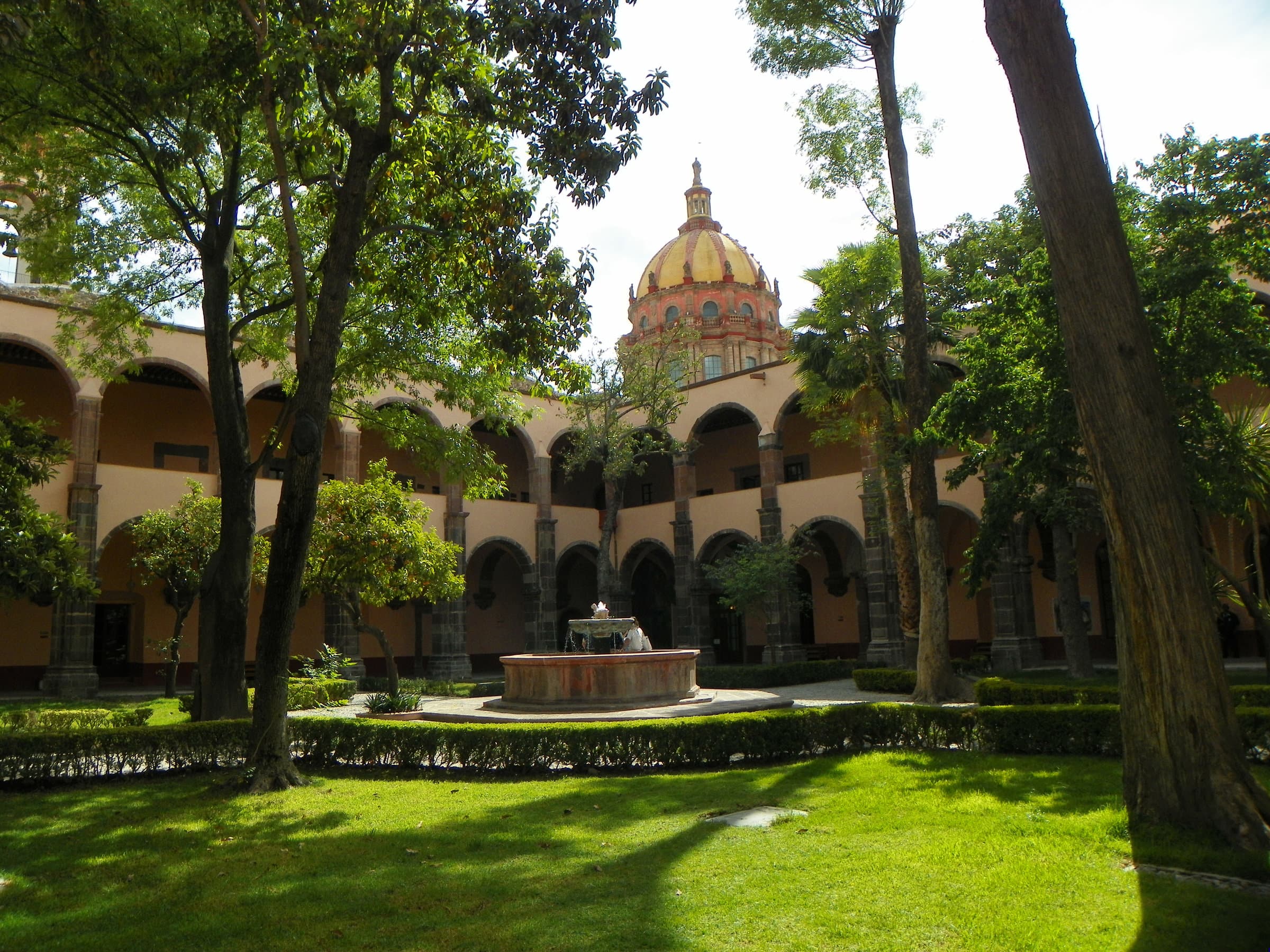 Bellas Artes: A Convent, a Dome and an Unfinished Mural