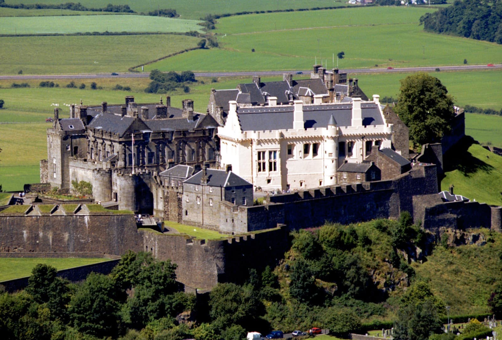 Old Town: Castle to the Holy Rude