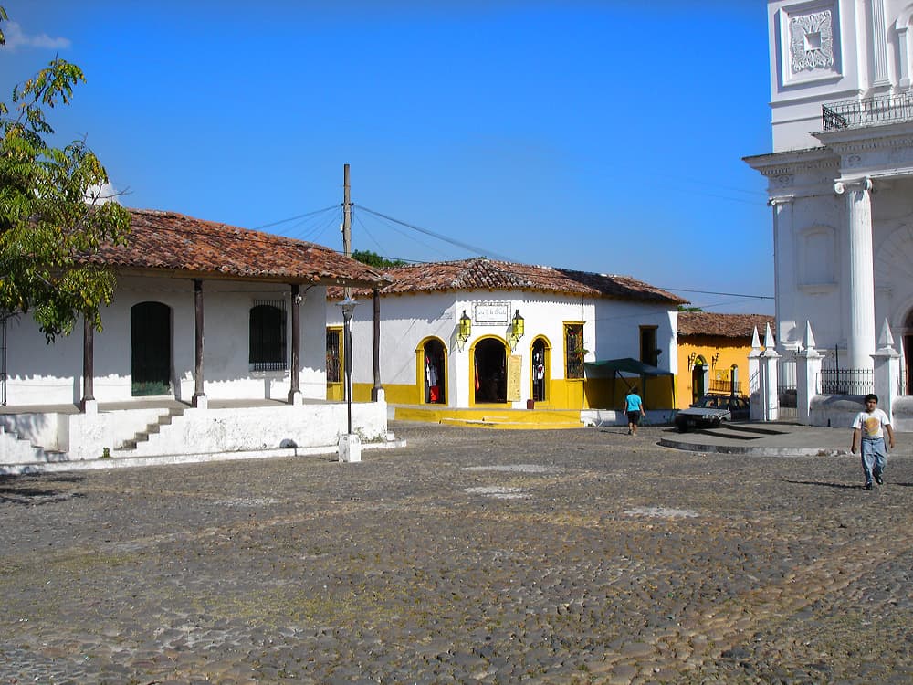 Parque Central (Central Park), Suchitoto, El Salvador