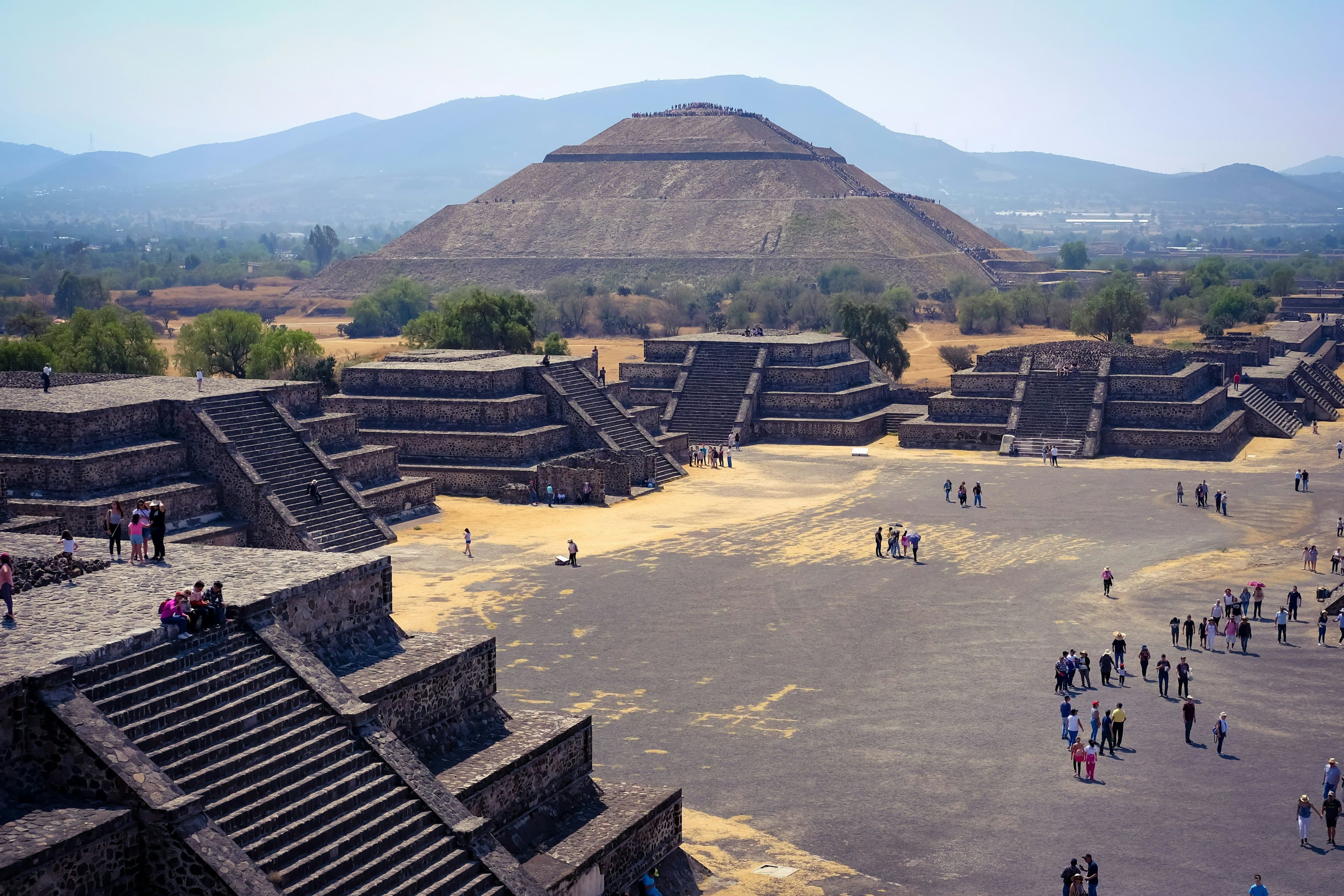 Teotihuacán: The Avenue That Climbs to the Moon