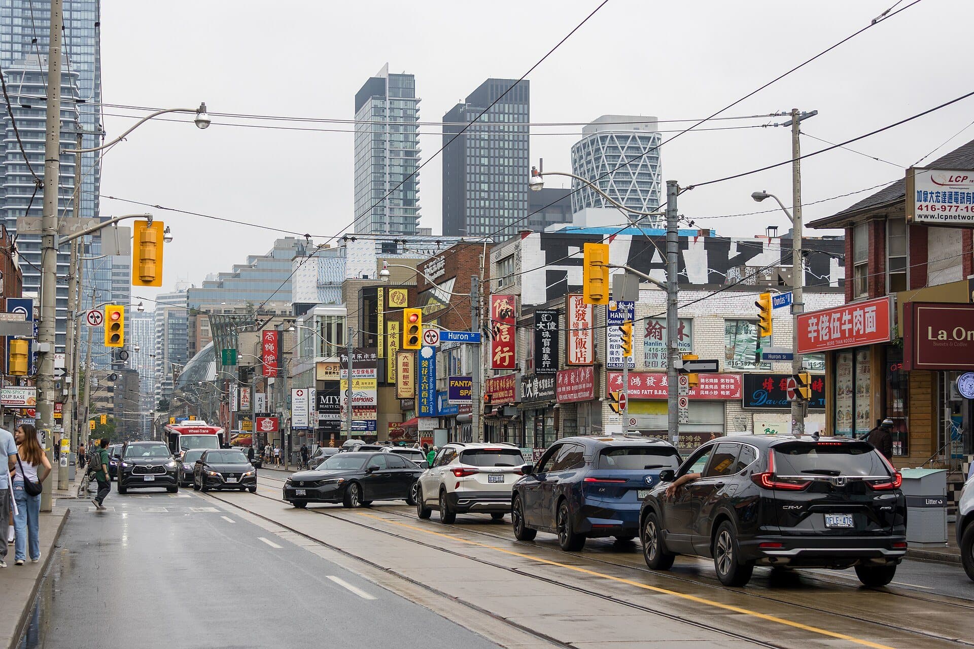 Dundas Street West: Where Chinatown Ends