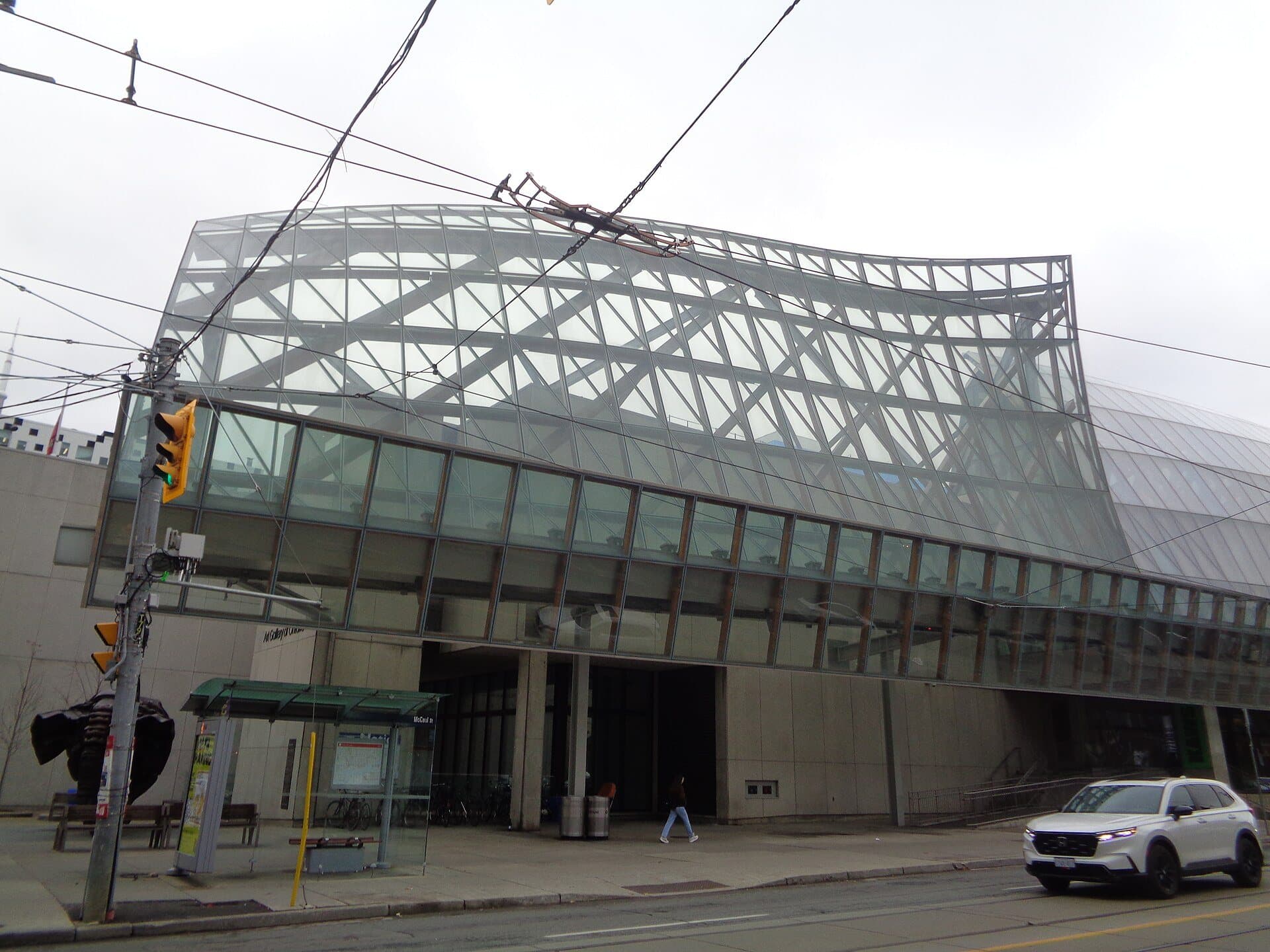Art Gallery of Ontario: Gehry's Glass on Dundas