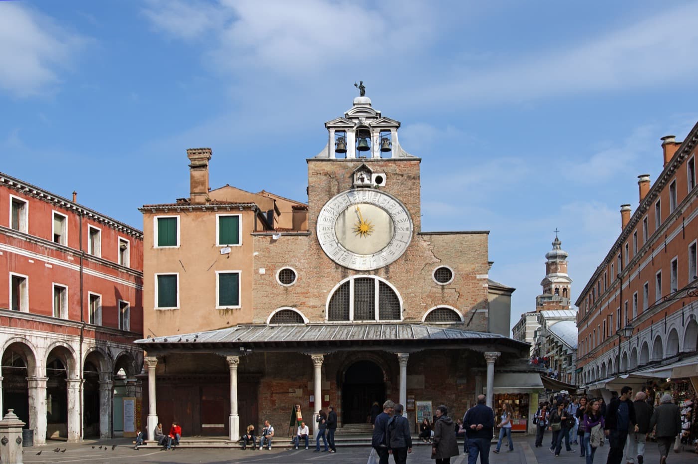 San Giacomo di Rialto and the Gobbo: Where Commerce Met Law