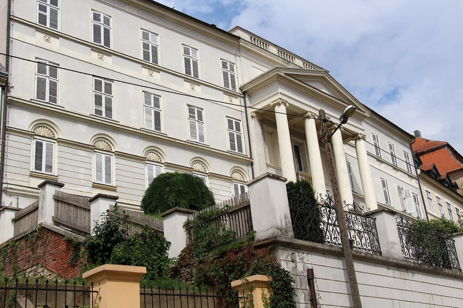 The Academy and the Strossmayer Old Masters