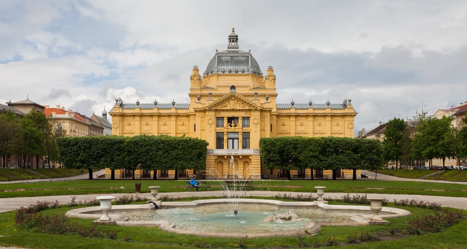 Zagreb Travel Guide: Days, Transport, Best Time, Safety, Budget
