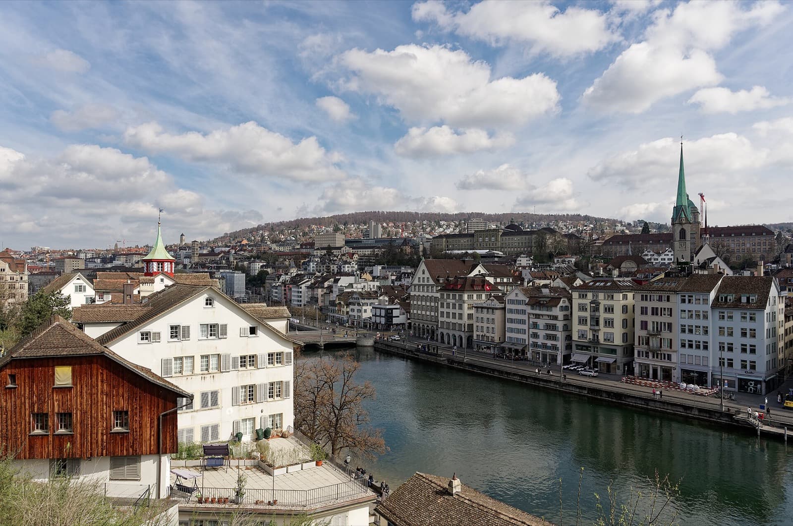 One Day in Zurich: A Walkable Itinerary from Old Town to the Lake