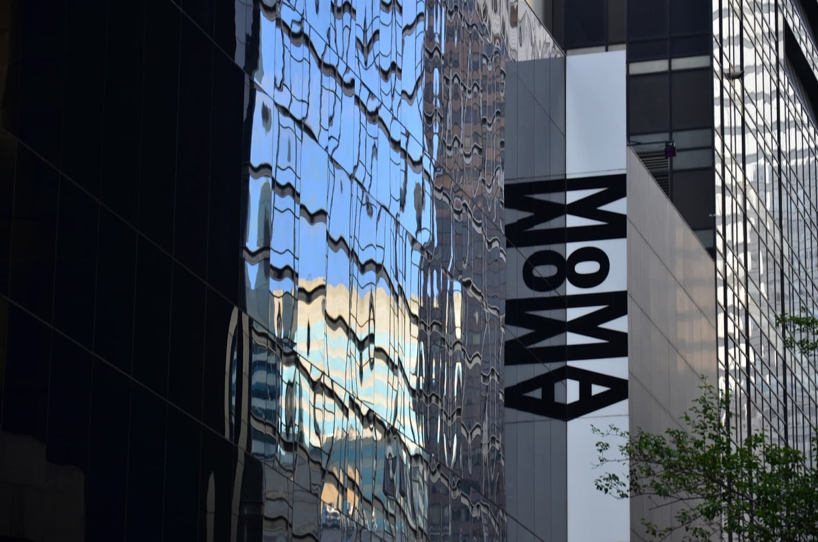 The Museum of Modern Art (MoMA)