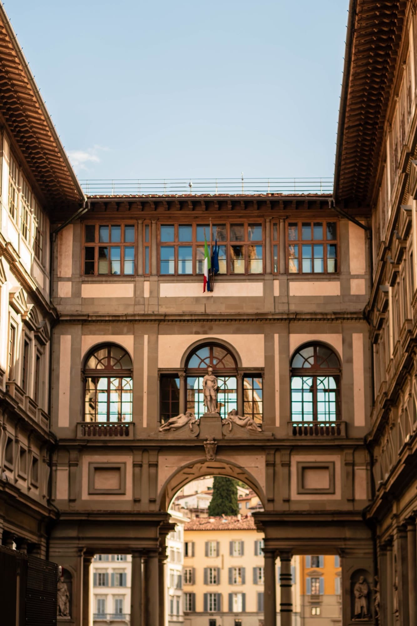 Uffizi Gallery: the river end of the courtyard and its loggia, from below