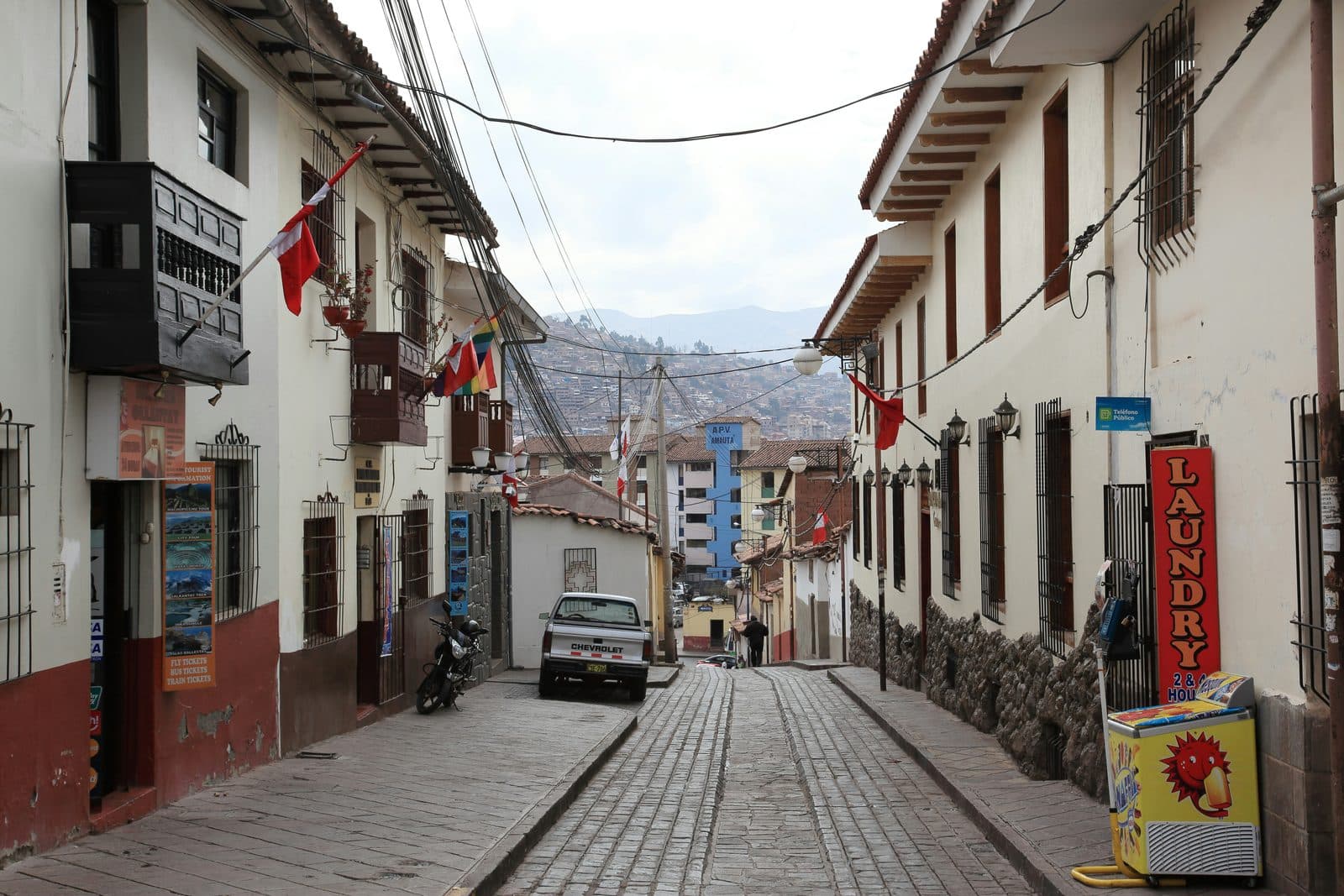 The Siege That Almost Was: 1536 and the Spanish Peru That Almost Did Not Happen