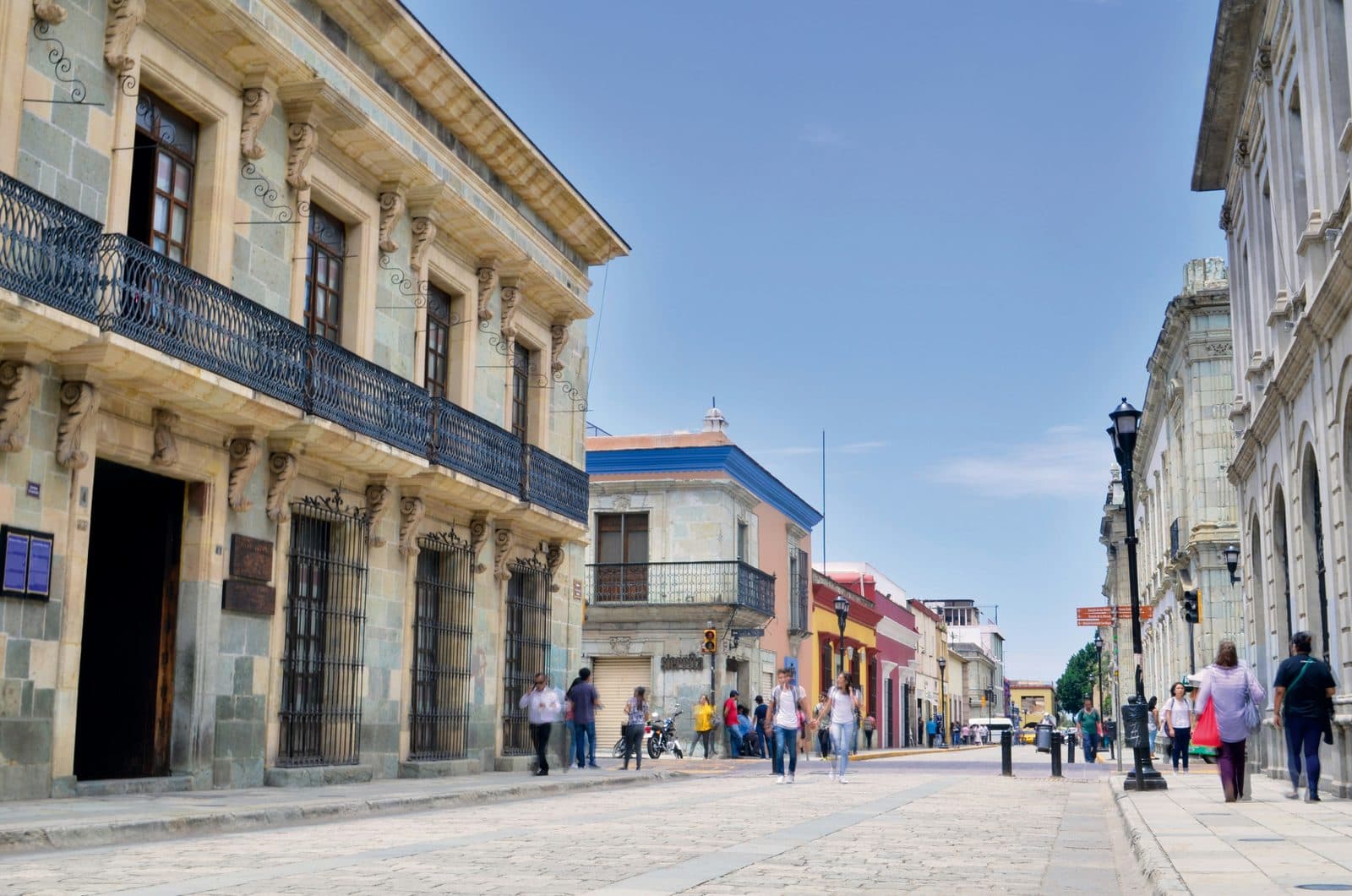 The Green Stone Spine: Reading Oaxaca's Historic Centre