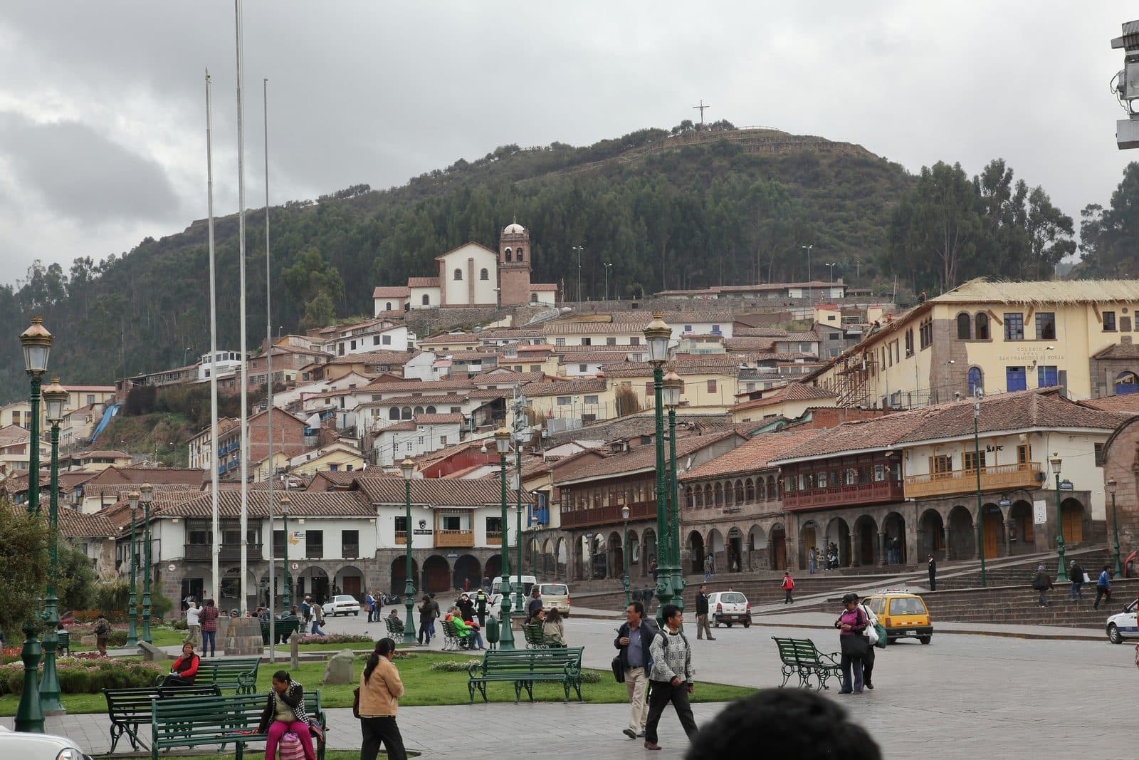 How Quito Got Locked In: A City Preserved by Its Own Geography