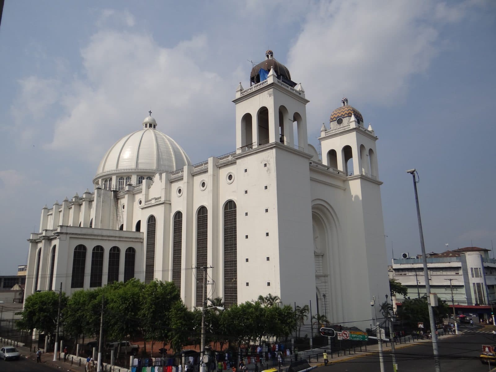 How to See San Salvador: A Capital That Aspired to Be a Capital