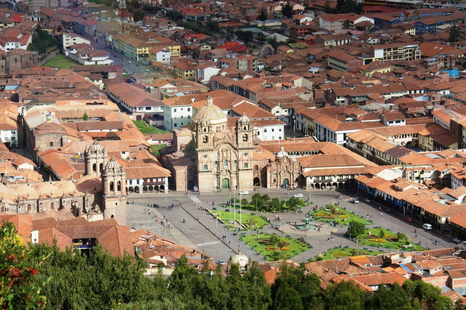 Cusco Travel Guide: Altitude, How Many Days, Getting Around, When to Go (2026)