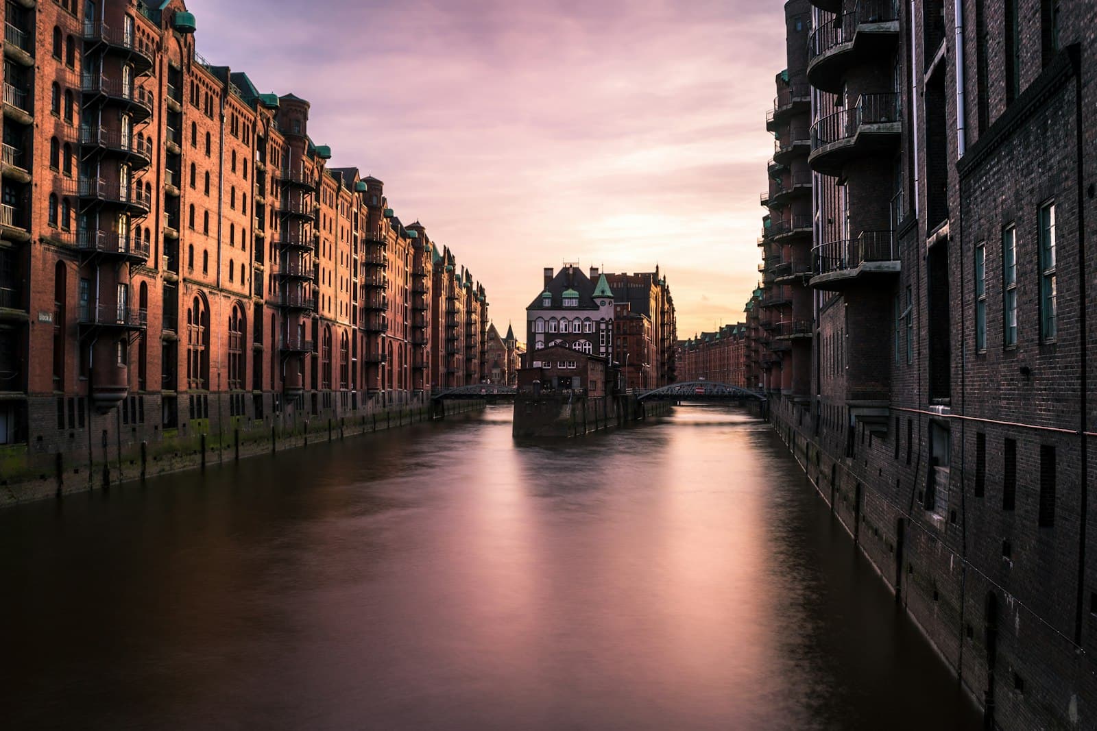 Best Self-Guided Walking Tours in Hamburg (2026)