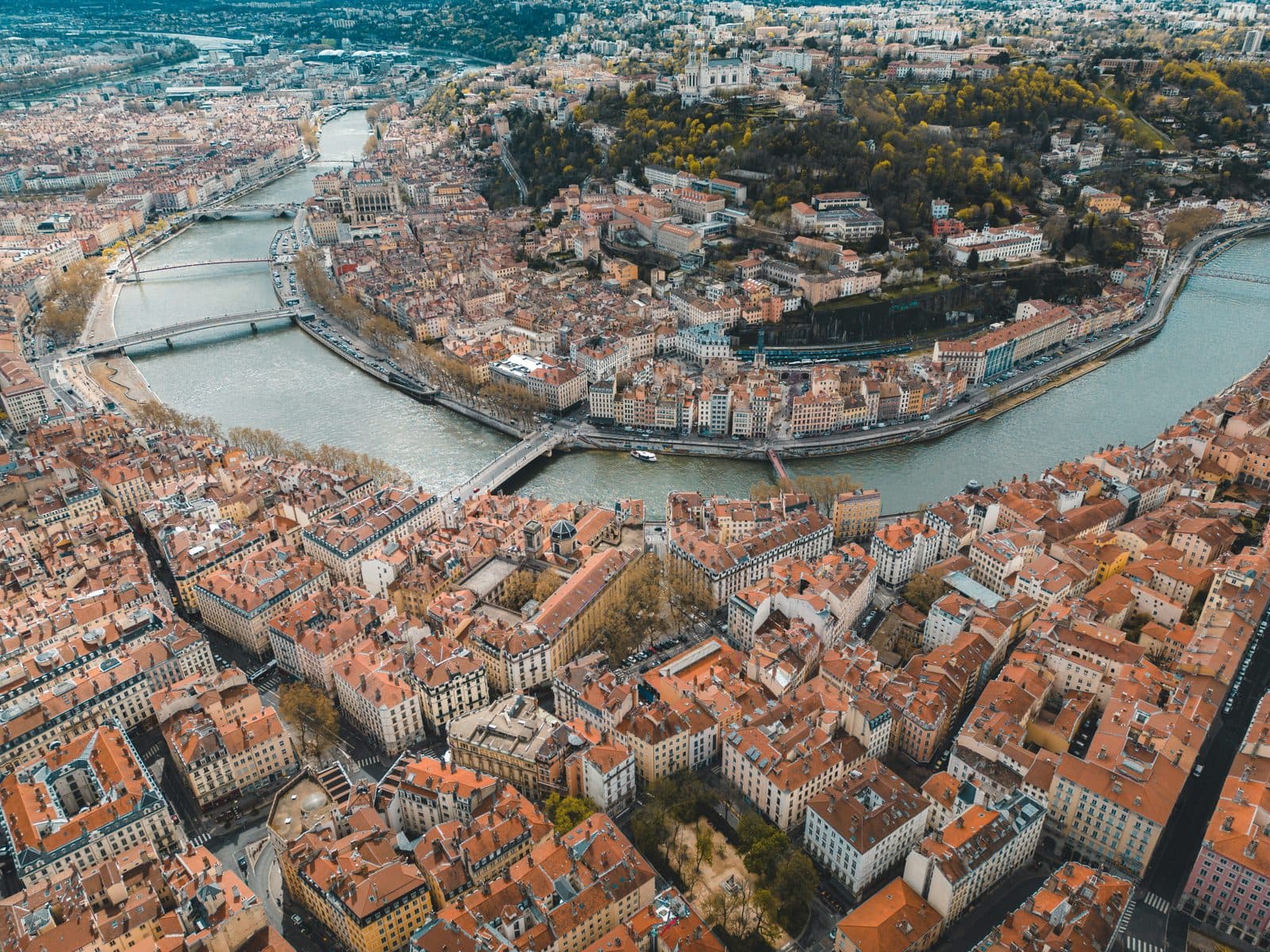 Lyon Travel Guide: How Many Days, Getting Around, When to Go (2026)