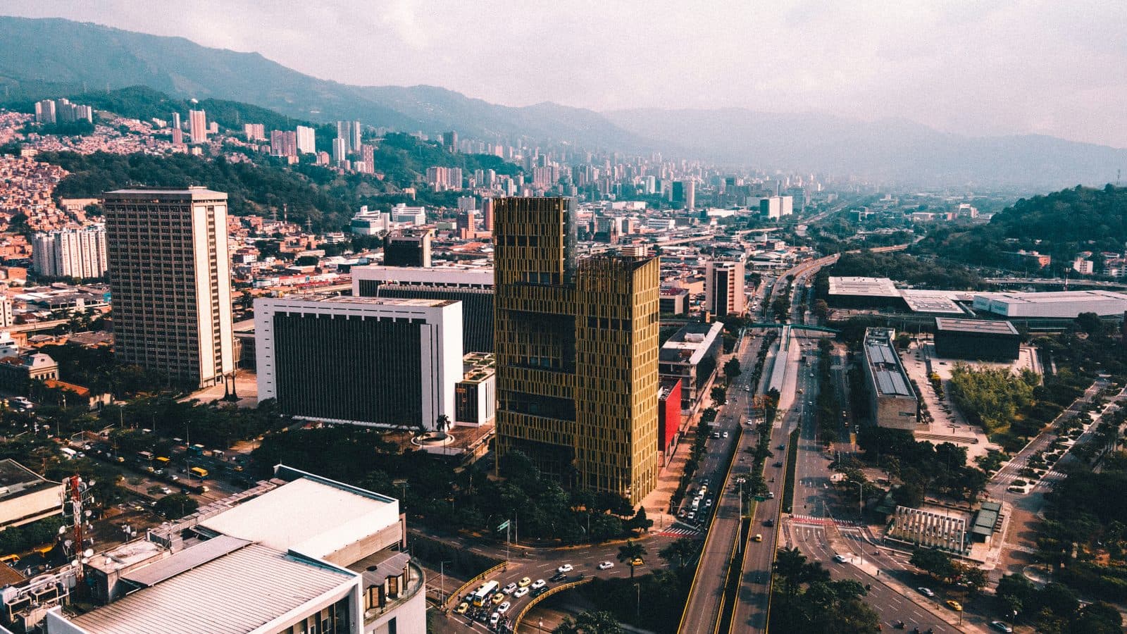 Medellín Travel Guide: How Many Days, Getting Around, Is It Safe (2026)