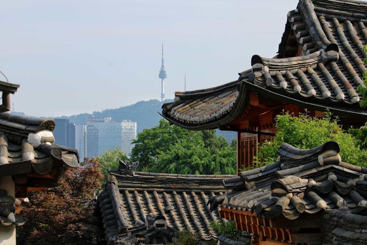 Best Self-Guided Walking Tours in Seoul (2026)